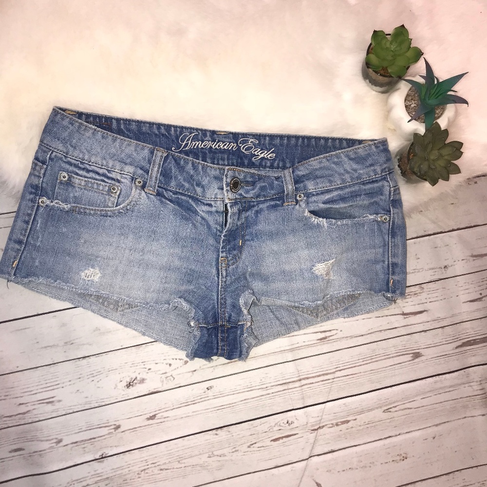 American Eagle Distressed Jean Shorts Size 8